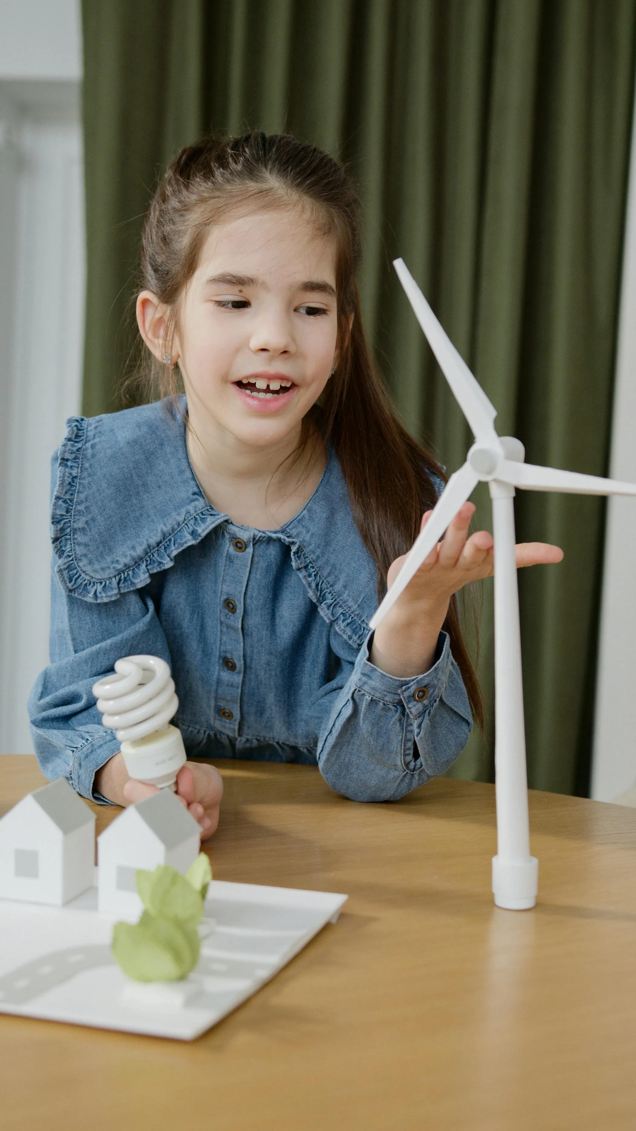 Energy-saving symbols — a heat pump's efficiency figure tells you how much heat you get for each unit of electricity.